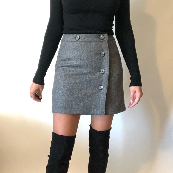 LOFT Dresses & Skirts - {LOFT} NWOT wool blend button skirt